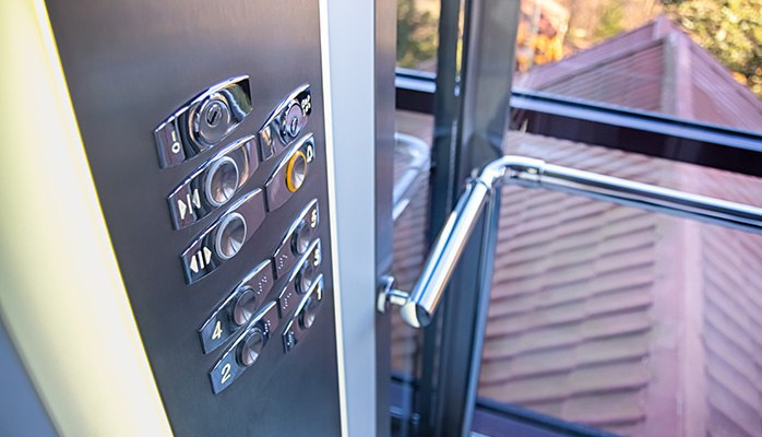 Schindler er først med ny elevatorstandard Schindler er først med ny elevatorstandard