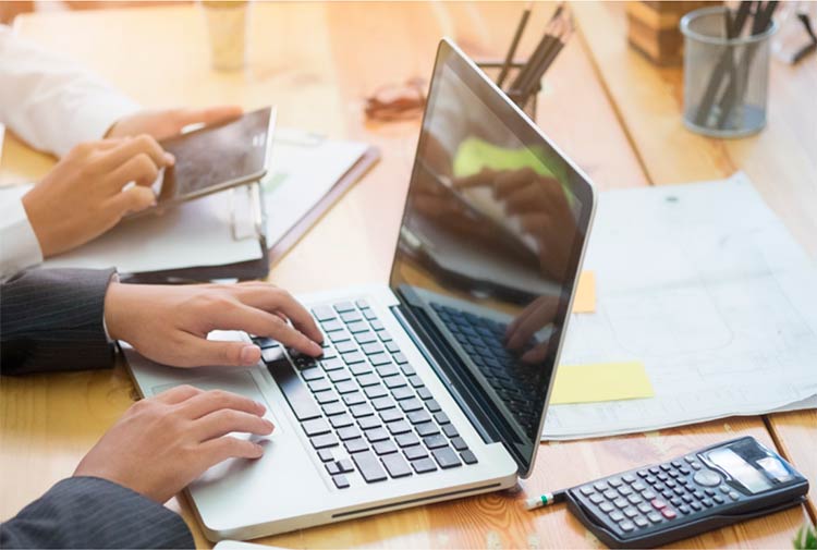 Skab tillid med informationssikkerhed Skab tillid med informationssikkerhed