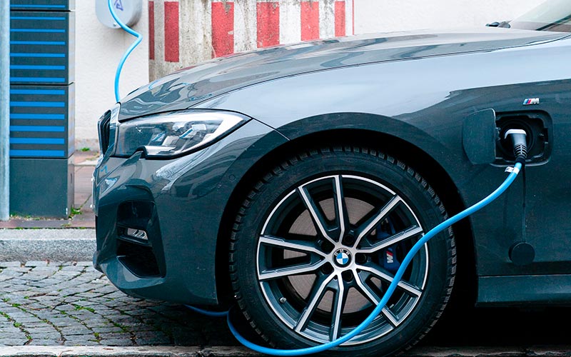 Standardisering af infrastruktur til elbiler Standardisering af infrastruktur til elbiler