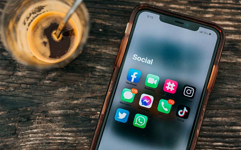 Få vejledning i brug af sociale medier i nødsituationer