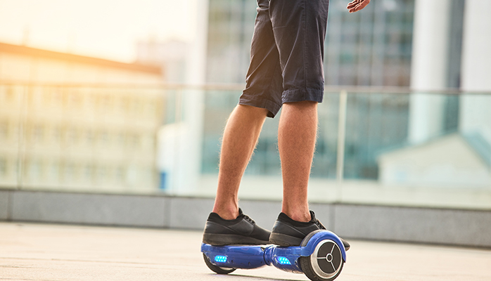 Nu skal der sættes fælles standarder for elektriske løbehjul 