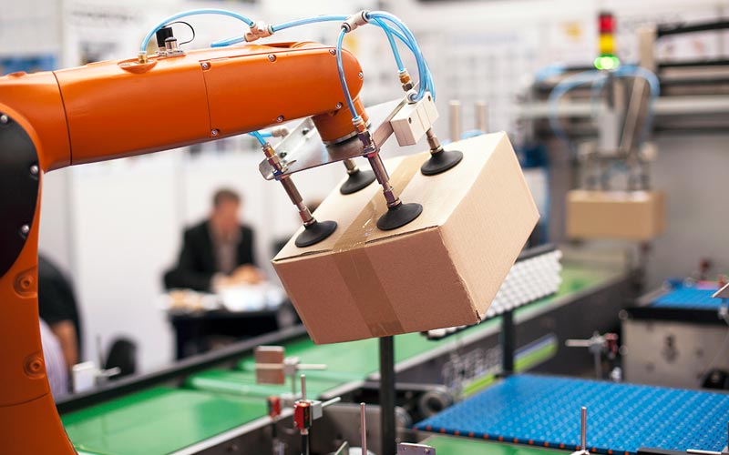 Hvor hårdt må en maskine slå til et menneske?