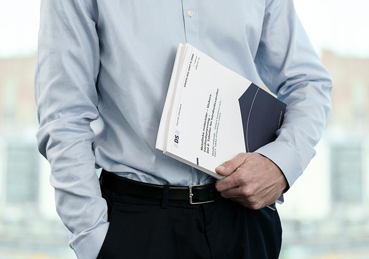 Hvordan bliver en standard til – og kan jeg få indflydelse på den?  Hvordan bliver en standard til – og kan jeg få indflydelse på den?